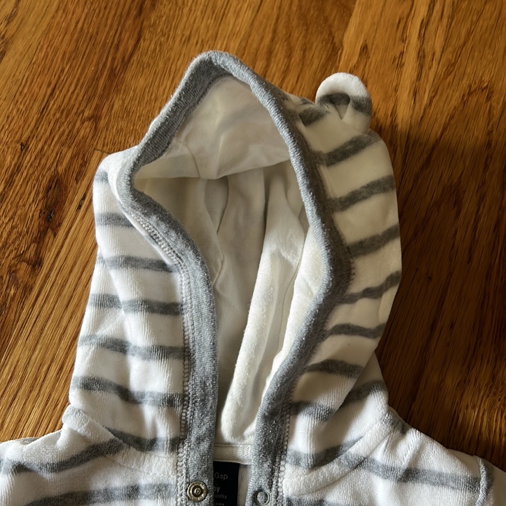 Baby Gap jacket - Picture 3 of 4